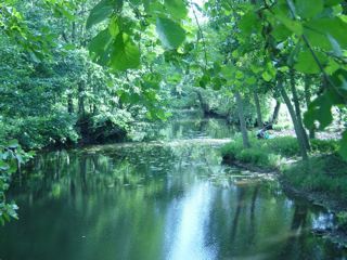 La Girardière river walk