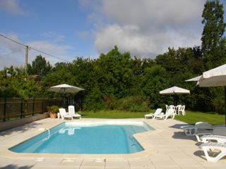 La Girardière pool